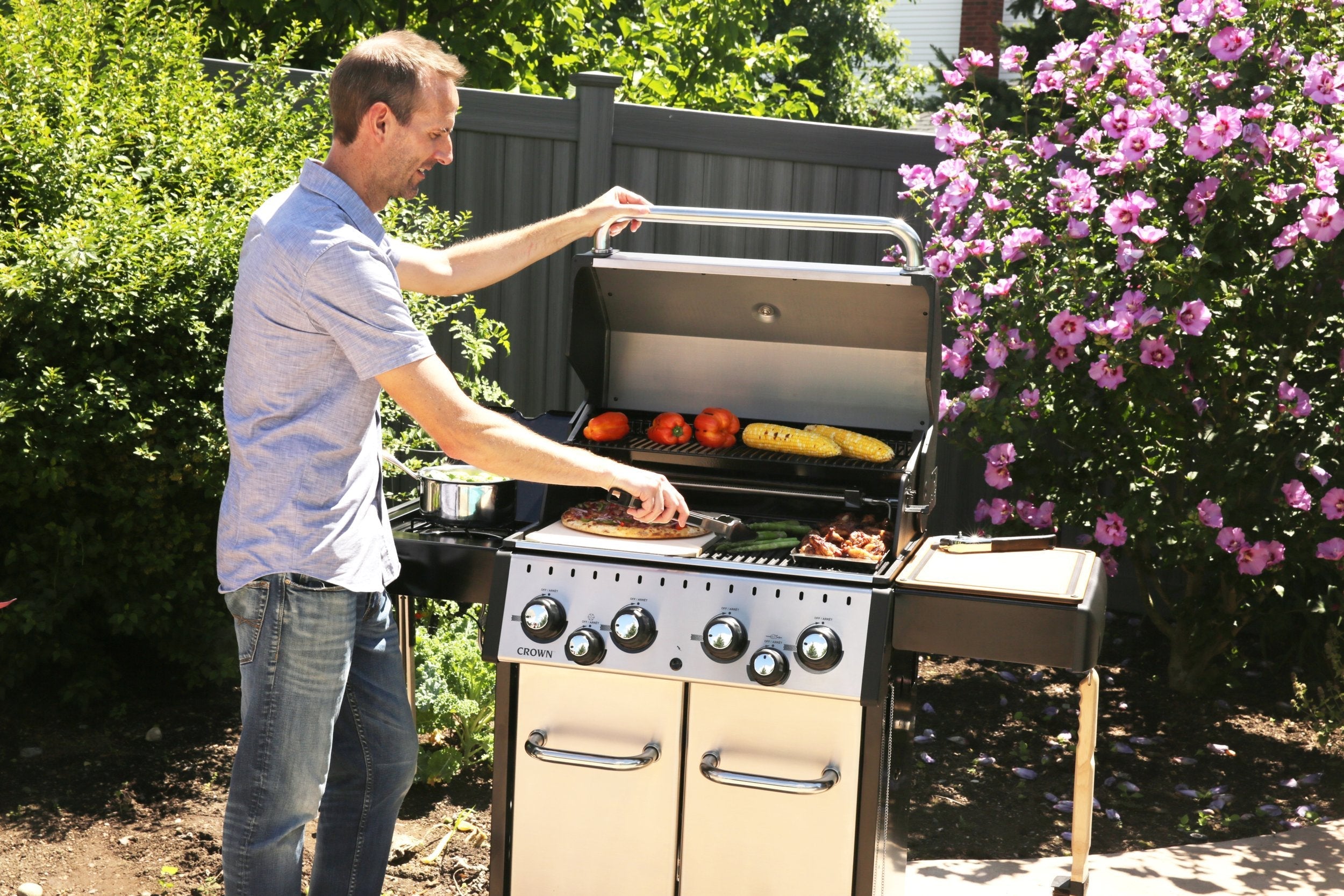 Broil King Crown S490 Limited Edition